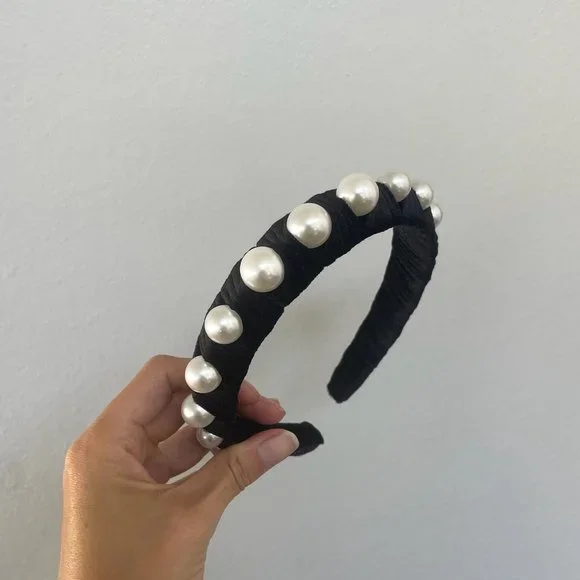 Large Pearl Velvet Headband - Picture 3 of 6